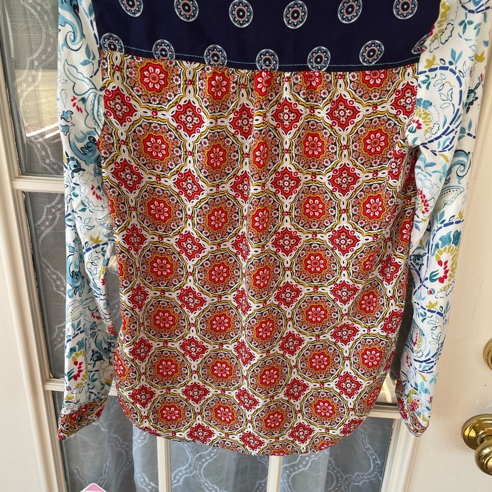 Maeve Anthropologie Mosaic Print Henley Blouse Size XS Boho Mixed Pattern 🌿✨ - Picture 3 of 7